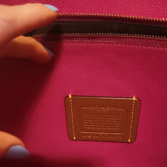 Coach Pink and Tan Tote Bag with Structured Design - Picture 12 of 12